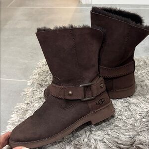 UGG Women's Dark Brown Winter Boots